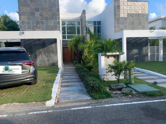 #243 - Casa para Venta en Santo Domingo - Santo Domingo - 1